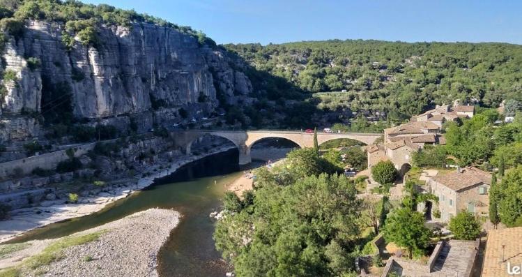 Gite « Les Rives De L'Ardeche » Ucel Εξωτερικό φωτογραφία